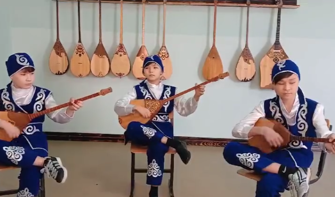 "Домбырашылар" челленджі